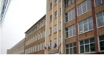 O fabrică cu o istorie de 100 de ani se închide. Sute de angajați, lăsați fără loc de muncă