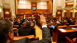 Controversa alegerilor anticipate: există ori nu obstacole constituționale? Hunor spune că da. Tudorel Toader ne lămurește