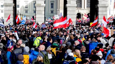 Austria: Circa 40.000 de oameni protestează la Viena împotriva măsurilor anti-COVID, inclusiv împotriva vaccinării obligatorie
