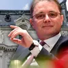 Unde și-a băut cafeaua Luca Niculescu în ziua în care a fost desemnat premier