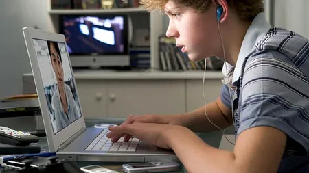 Situație alarmantă: Studiul care arată că școala online nu a fost ce trebuia