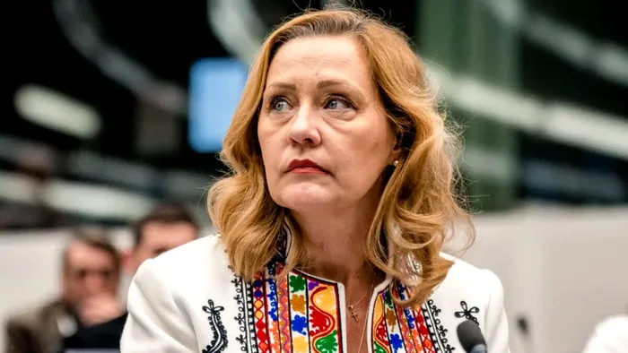 Elena Lasconi, principala defavorizată după decizia coaliției ca niciunul dintre liderii partidelor să nu candideze la alegerile prezidențiale