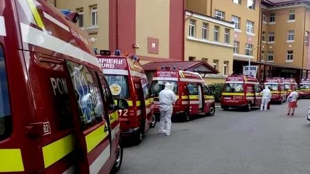 Curtea Institutului Matei Balș, plină cu ambulanțe care aduc bolnavi de Covid-19/ Medic: Mai aveți îndoieli?