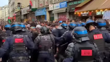 Haos în capitala Franței. Parisul, luat cu asalt de protestatari pro-Palestina VIDEO