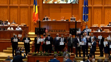AUR votează orice moțiune, cât timp e împotriva „guvernului ilegitim Florin Cîțu”