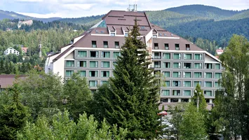Hotel din Predeal, blocat după moartea investitorului. Viitorul perlei de pe Valea Prahovei rămâne incert
