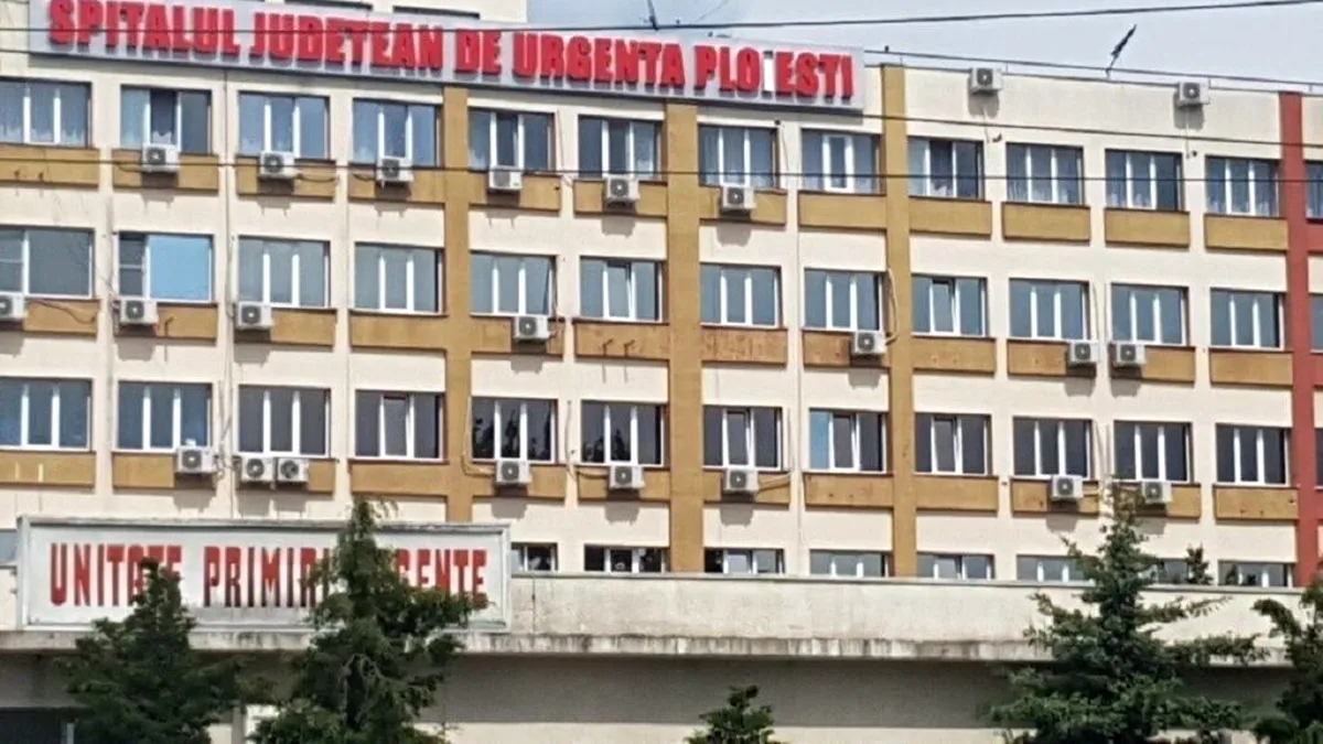 Femeie moartă după ce s-ar fi aruncat de la etajul 4 al spitalului din Ploiești