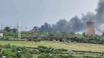 Peste 500 de anvelope au luat foc, în judeţul Galaţi. A fost emis mesaj RO-Alert din cauza degajărilor mari de fum