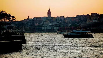 Țara pe care românii o aleg în continuare ca destinație pentru vacanță, deși prețurile s-au dublat