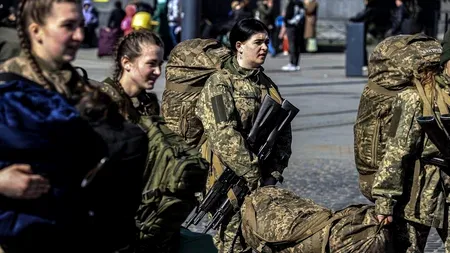 Ucraina înrolează și femeile cu vârste între 18 și 60 de ani