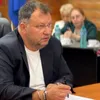 Confruntare între Toma Petcu și Ilie Bolojan, în ședința PNL: Partidul se raportează politic doar la comentariile și la analizele din spații online