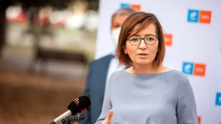 Ioana Mihăilă: De 1 decembrie, Florin Cîțu le face cadou românilor valul 5 al pandemiei