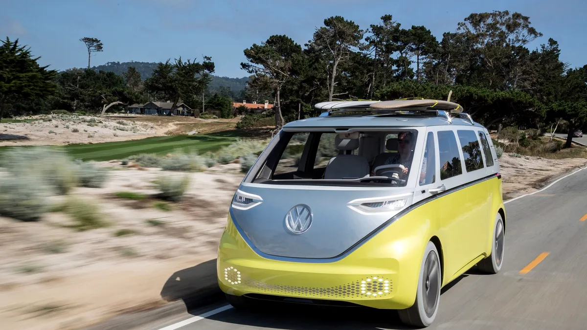 VW lucrează la o copie electrică a VW Bus, denumită ID.Buzz