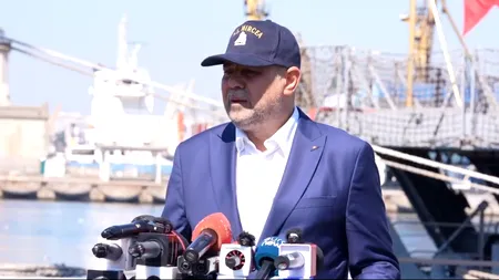 Marcel Ciolacu, la ceremonia de sosire a navei-școală „Mircea” în Portul Constanța: 
