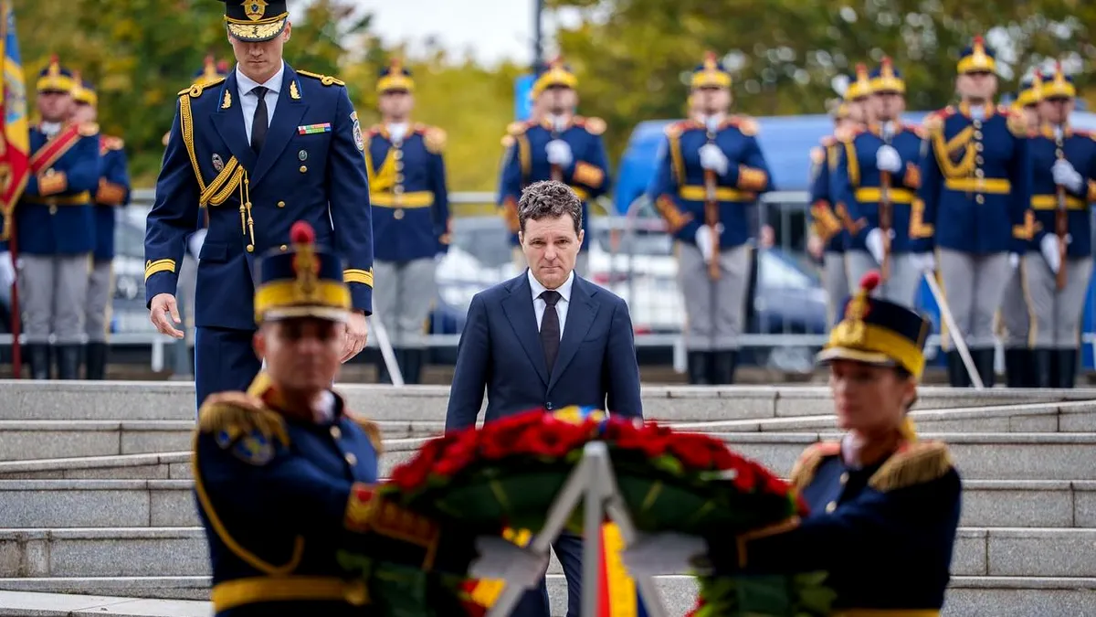 Ceremonie cu scandal: Nicușor Dan, acuzat că blochează legea antisemitismului
