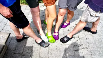 Ghid de mărimi Crocs: cum comanzi corect saboții