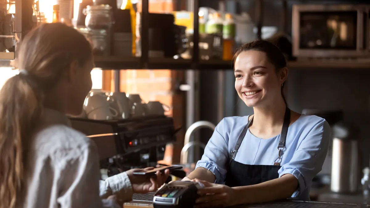 Campanie ANAF în HORECA: Ce riști dacă nu ceri bonul fiscal?