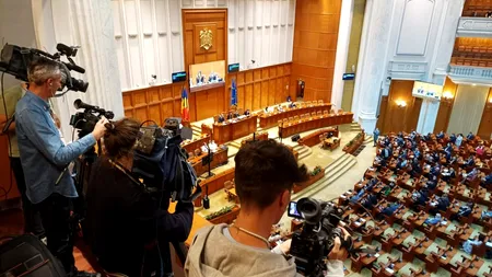 USR se opune amendamentelor care limitează transmisiile live din Parlament