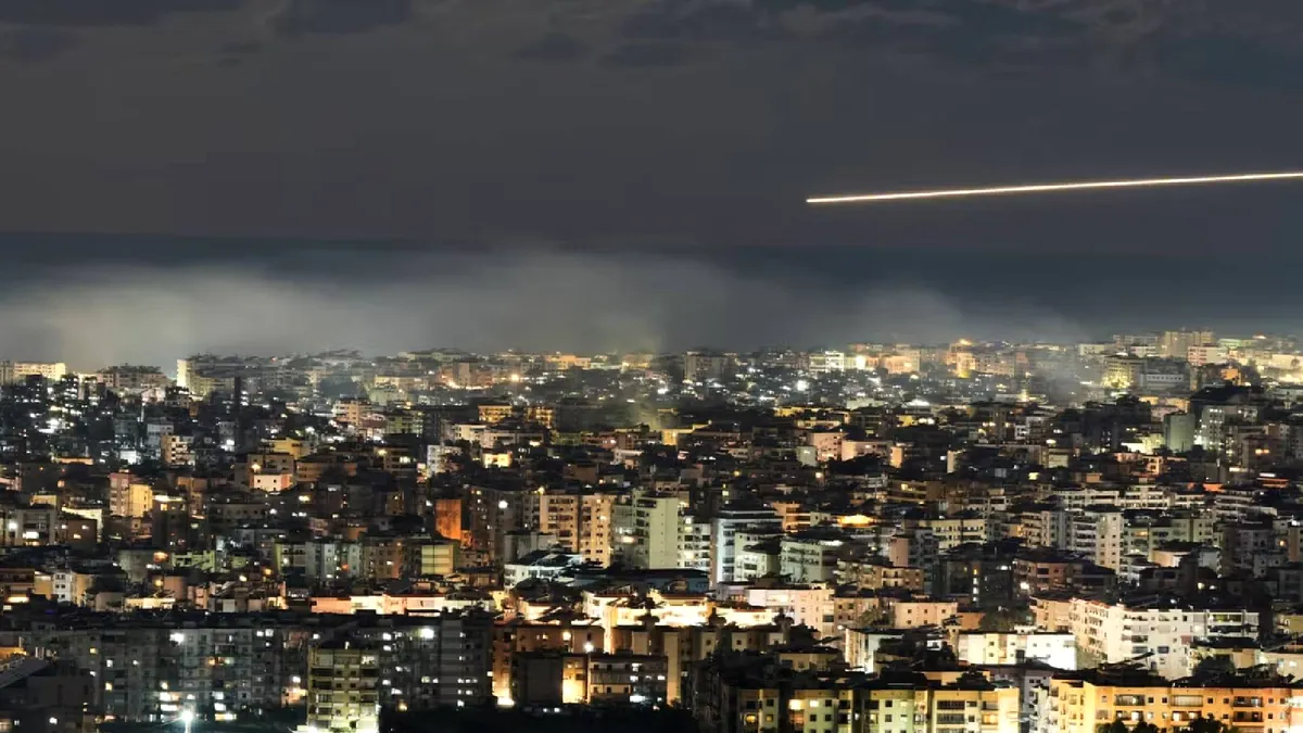 A treia zi de atacuri israeliano-americane asupra Iranului: conflictul se extinde în Liban, Irak și Golful Persic