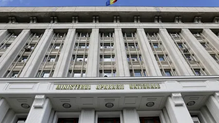 Scuze doar pentru felicitarea la 101 ani? MApN are restanțe