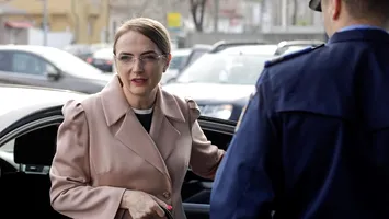 „Afară, afară, ești mult prea specială!” – revolta firească împotriva Liei Savonea și a sistemului care o protejează