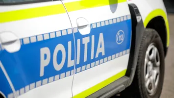 Incidente electorale la Cluj: Fotografii cu buletine de vot, consum de alcool și asistență nepermisă în cabinele de vot