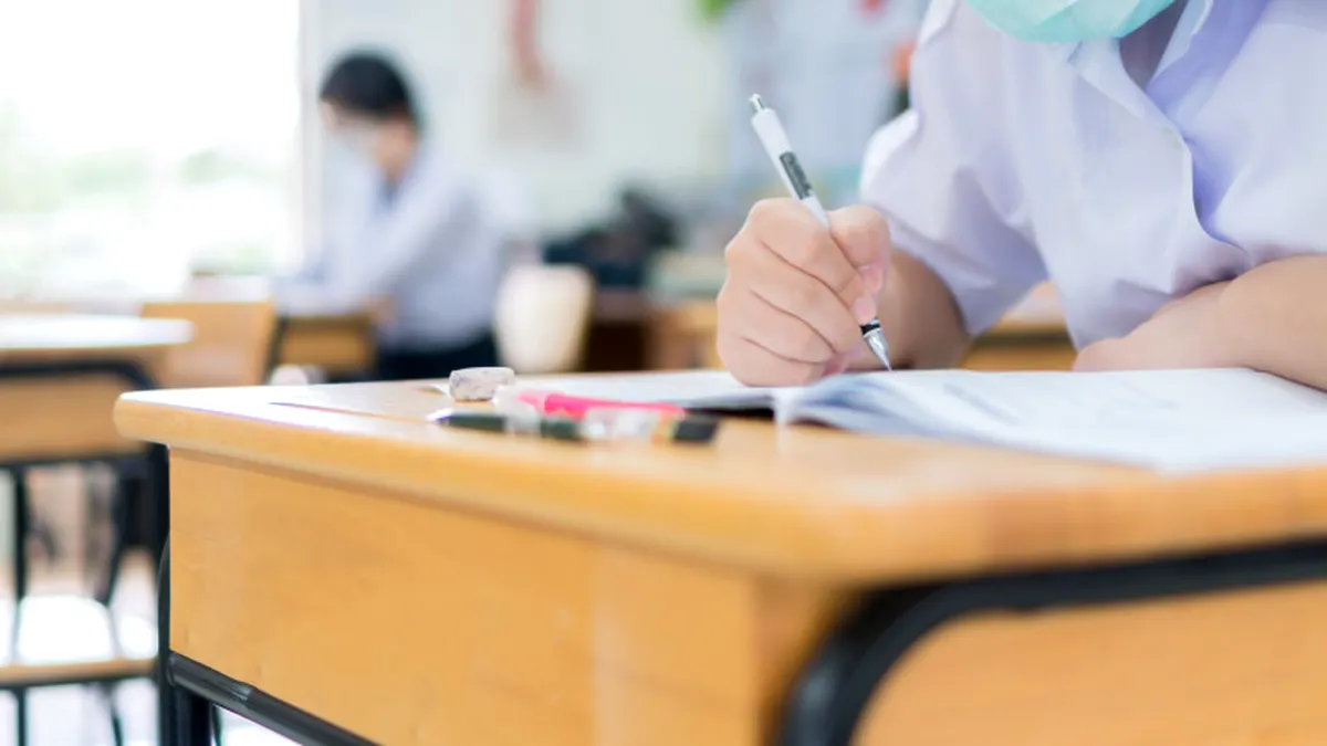 Scandal la Bac! Zeci de lucrări au fost anulate din cauza unui cuvânt!