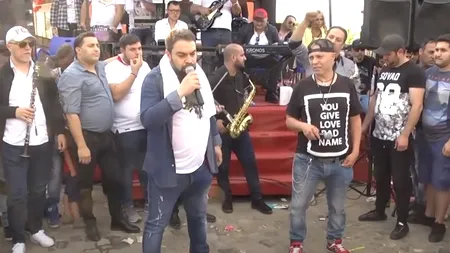 Haoleo şi haoleo! M-a lăsat dă izbelişte! Guţă! Regele...