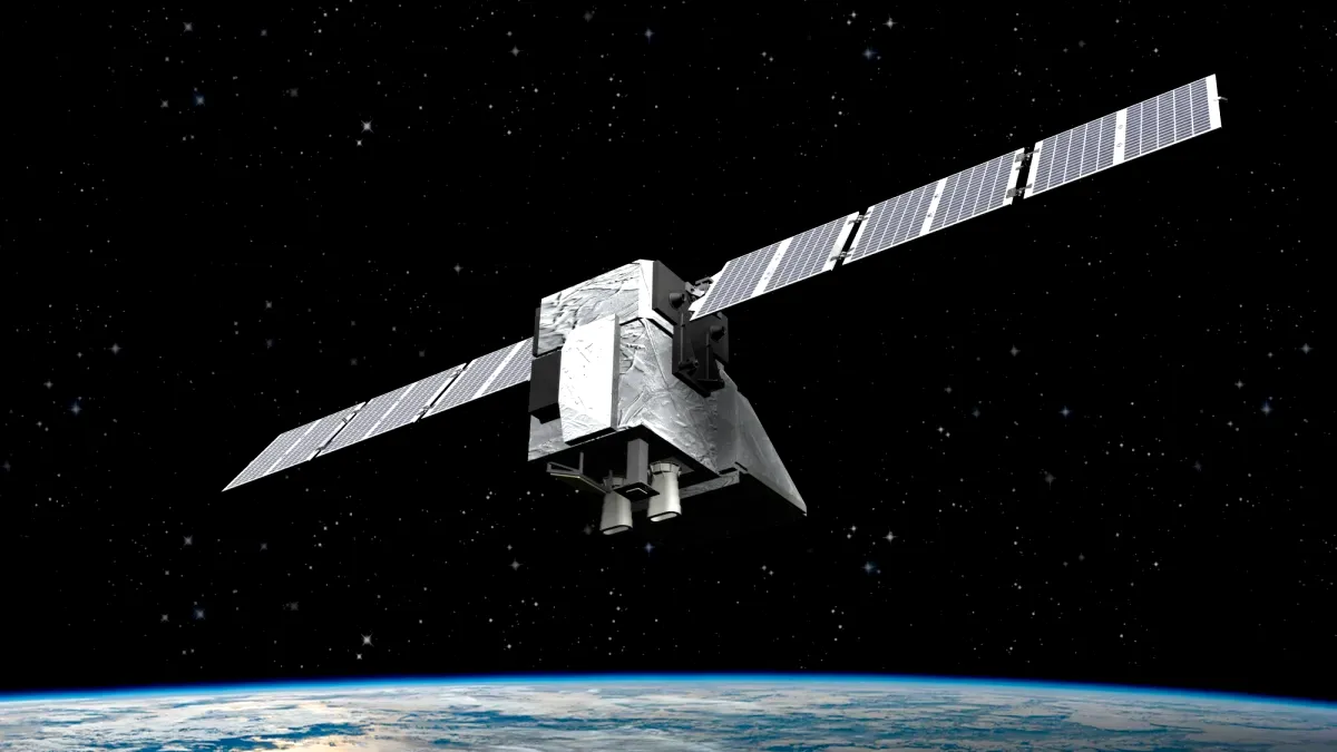 Un satelit a dispărut fără urmă de pe orbită