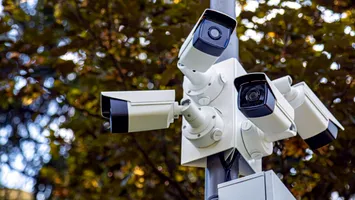 „Nu e Big Brother, e scut digital”: MAI integrează camerele locale și filmările șoferilor într-o rețea națională anti-irresponsabilitate