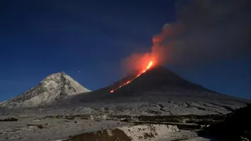 Tsunami și erupție vulcanică în urma unui cutremur de 8.8 grade