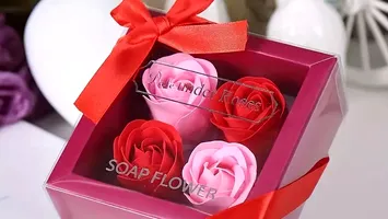 De ce românii aleg tot mai des buchetele din săpun în locul florilor naturale