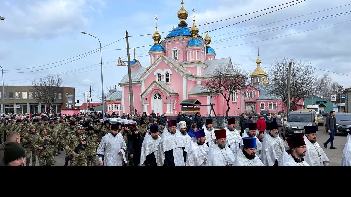 PS Timotei Prahoveanul: Credincioşi de alte religii şi foarte mulţi musulmani se roagă la Biserica Maicii Domnului