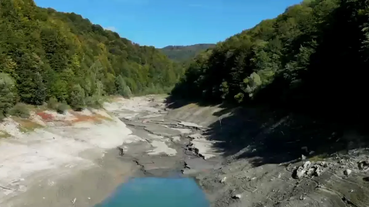 Alimentarea cu apă a orașelor Câmpina, Breaza și chiar a Ploieștiului, la un pas să fie întreruptă