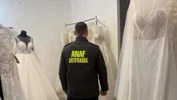 ANAF dă startul sezonului de nunți: vinde rochii de mireasă confiscate, la preț de executare