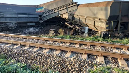 Tren de marfă deraiat lângă Filiași. Circulația mai multor trenuri de persoane este blocată