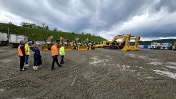 S-au aliniat utilajele! Încep lucrările la un nou lot de autostradă