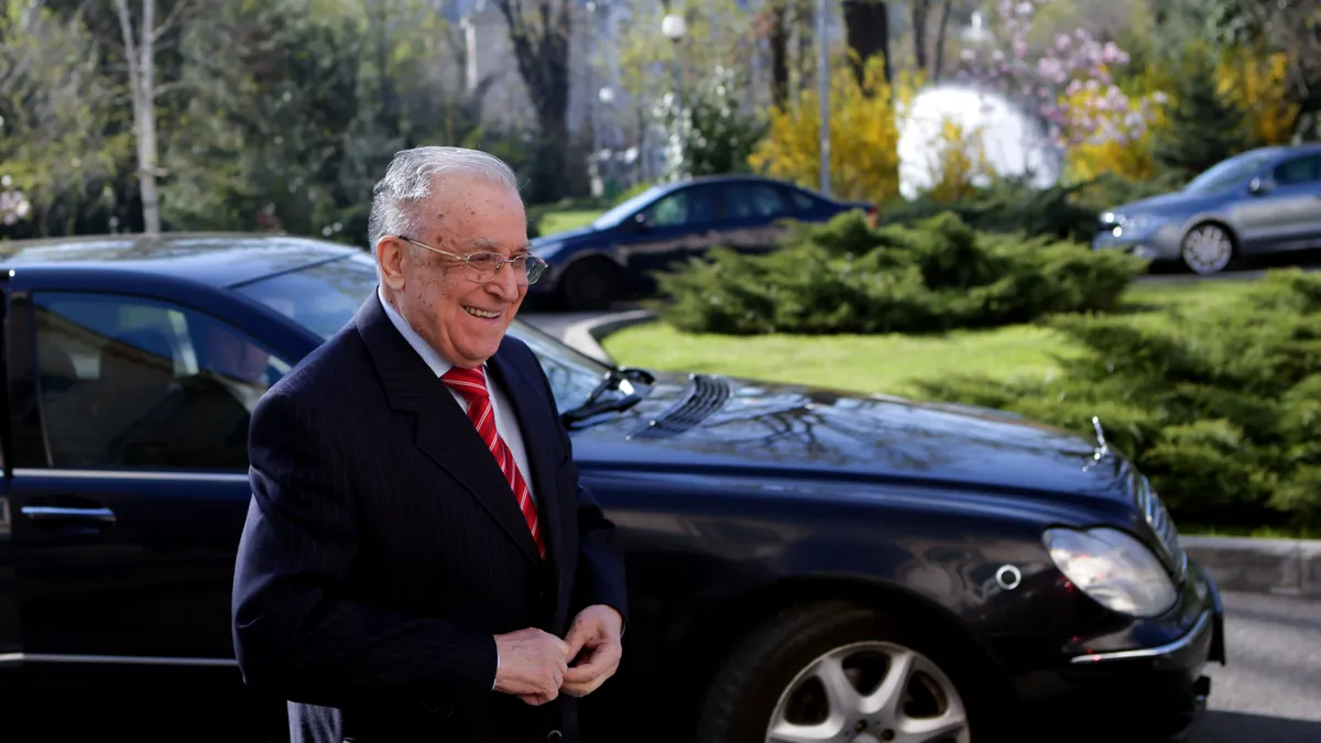Noi detalii despre starea de sănătate a lui Ion Iliescu