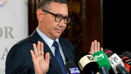 Victor Ponta a votat în drum spre Capitală, la o secţie de lângă o mănăstire: „A luat decizia spontan” (VIDEO)