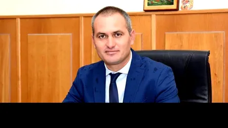 Primarul din Crevedia, acuzat de trafic de persoane, scapă de arest. Victima lui face noi dezvăluiri: M-a împușcat în picior