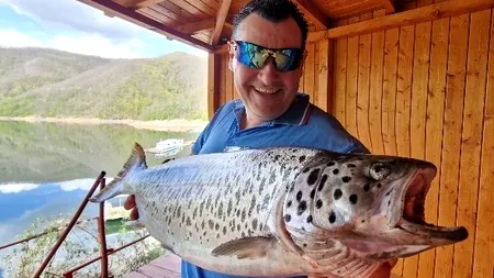 Fost parlamentar, acum „Regele păstrăvilor”, uimește cu o nouă captură
