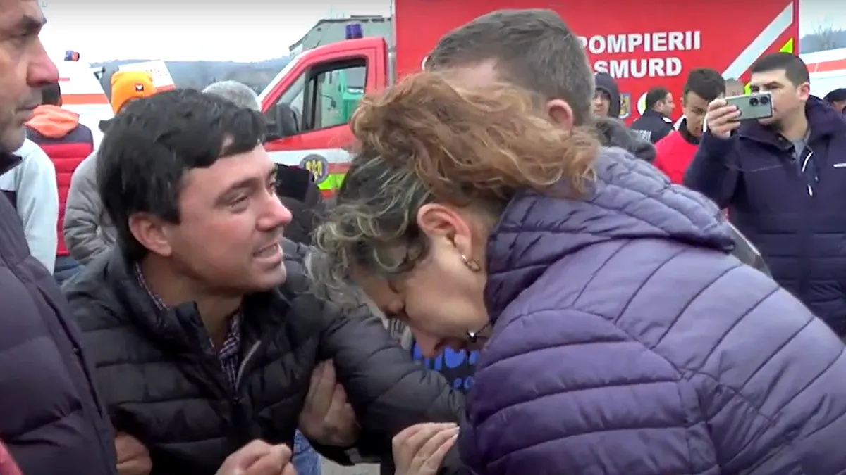 Fratele unuia dintre muncitorii morţi la cariera din Gorj: Poate trăia dacă aveau drumuri făcute! Stau în birouri, la căldură.
