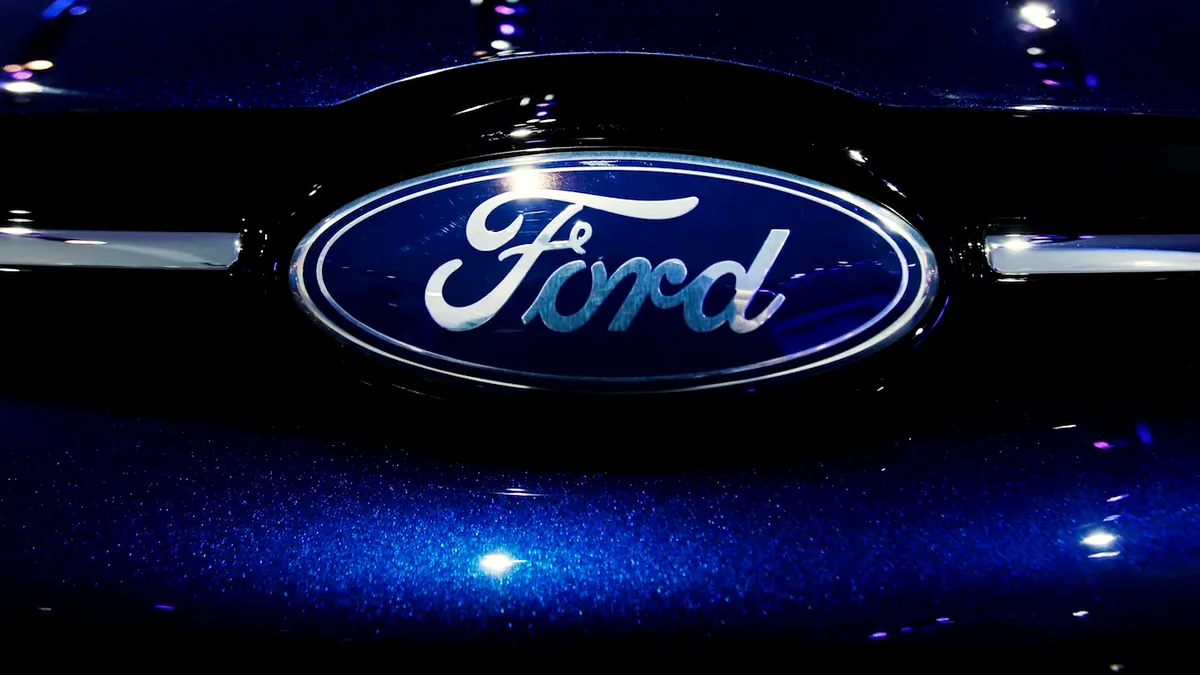 Ford recheamă aproape 2 milioane de mașini. Defecțiune software majoră