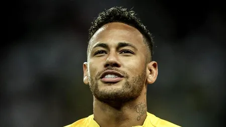 Neymar: „Pele este etern. A transformat fotbalul în artă”