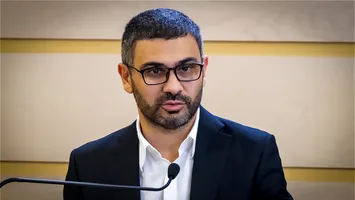 Pensiile peste 3.000 de lei vor fi impozitate doar parțial. Ministrul Muncii, totul despre noua taxă