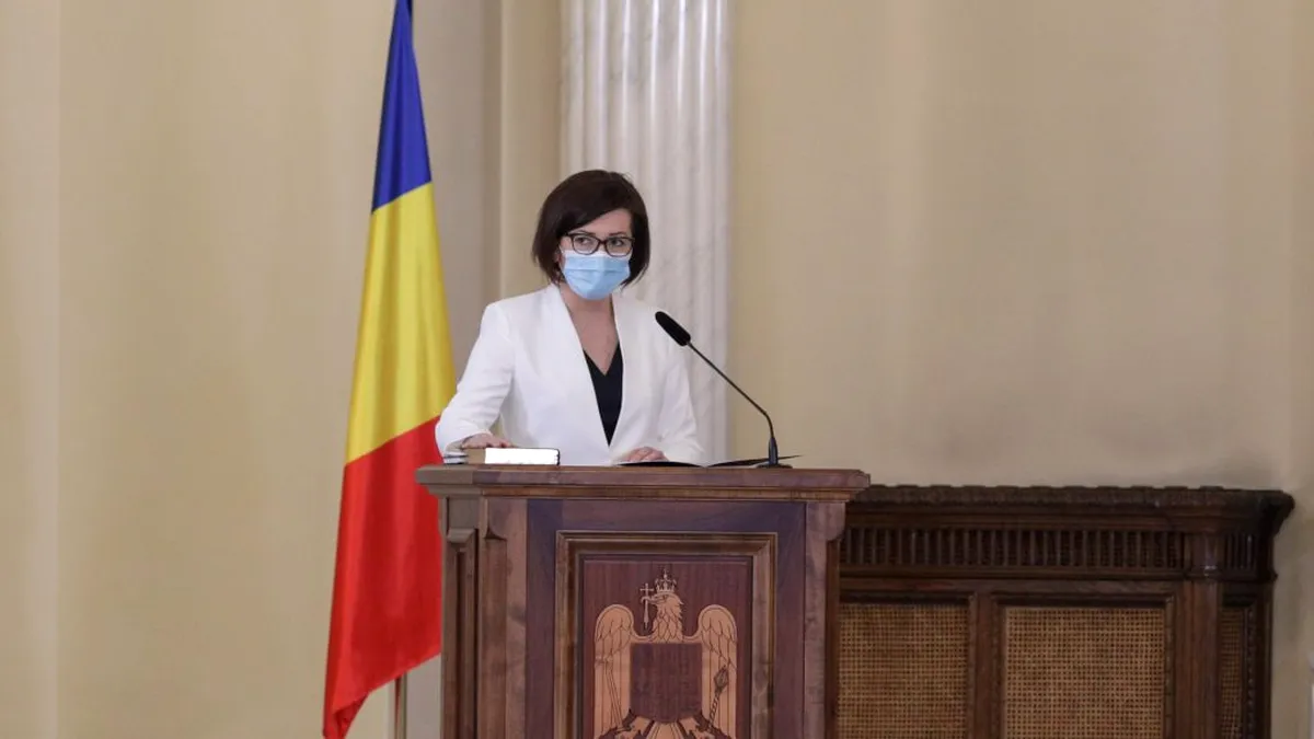 Ministrul Sănătății, tras la răspundere pentru situaţia deceselor Covid – 19. Ioana Mihăilă, chemată de PSD în Parlament