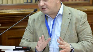 Radu Carp, primele analize ale votului de azi: „Probabil că ne îndreptăm în direcția unei coaliții de trei partide”
