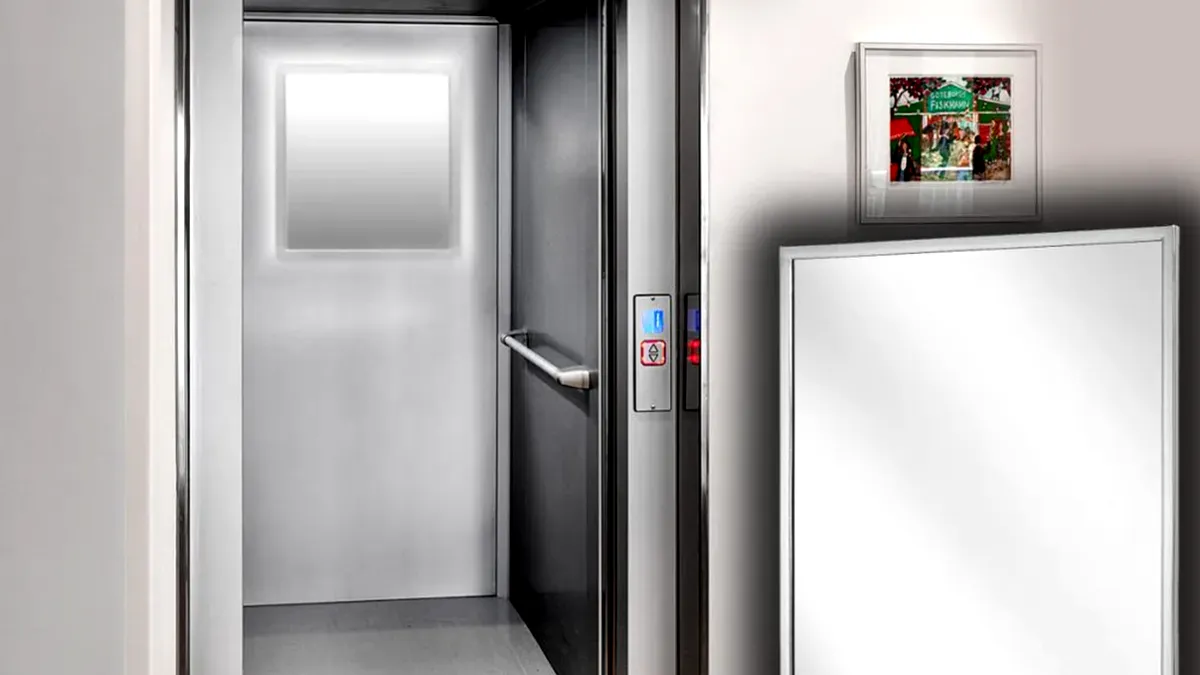 De ce au lifturile oglinzi? Psihologii explică rolul lor surprinzător