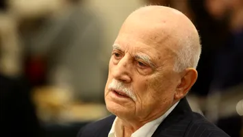 Maestrul Stere Gulea miroase autocratul înainte să-l vedem: vine autoritarismul peste noi