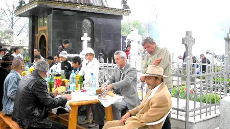 „Nu transformați cimitirele în restaurante! Dăruiți pomană acasă”, apelul arhiepiscopului Dunării de Jos de „Paștele Blajinilor”